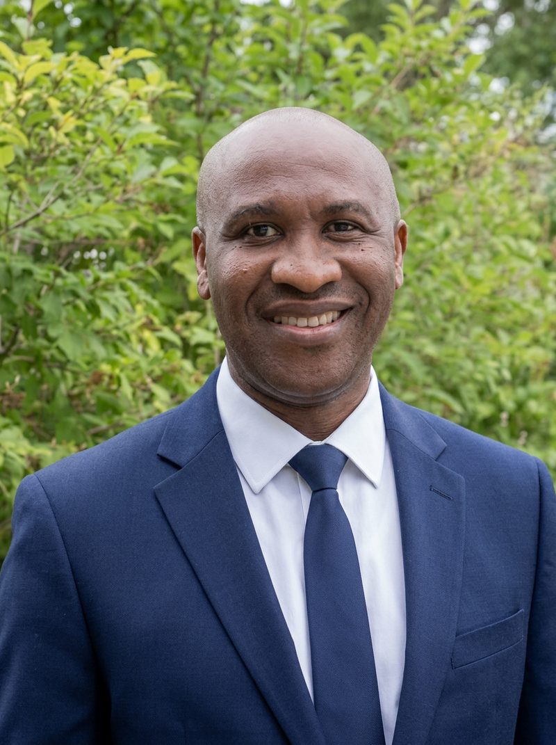 Professional headshot of Victor Iwuoha, REALTOR® with Spalk Real Estate, Edmonton, Alberta